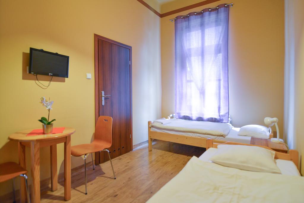 Hotel Dom Turysty Pttk W Bielsku - Bialej Bílsko-Bělá Exteriér fotografie