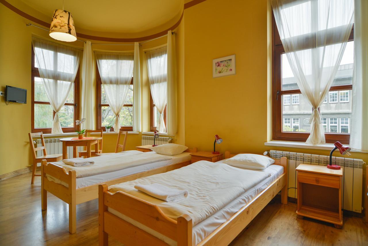Hotel Dom Turysty Pttk W Bielsku - Bialej Bílsko-Bělá Exteriér fotografie