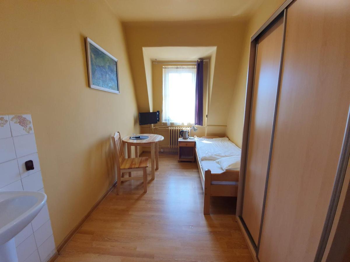 Hotel Dom Turysty Pttk W Bielsku - Bialej Bílsko-Bělá Exteriér fotografie